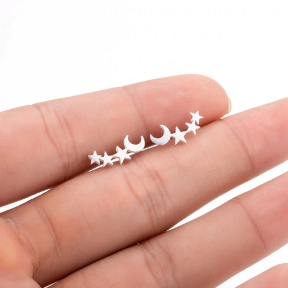 NEW!💙💎SILVERY!⭐️STARS!🌙MOON!⭐️STUDS!💎💙LOVELY! - Picture 6 of 10